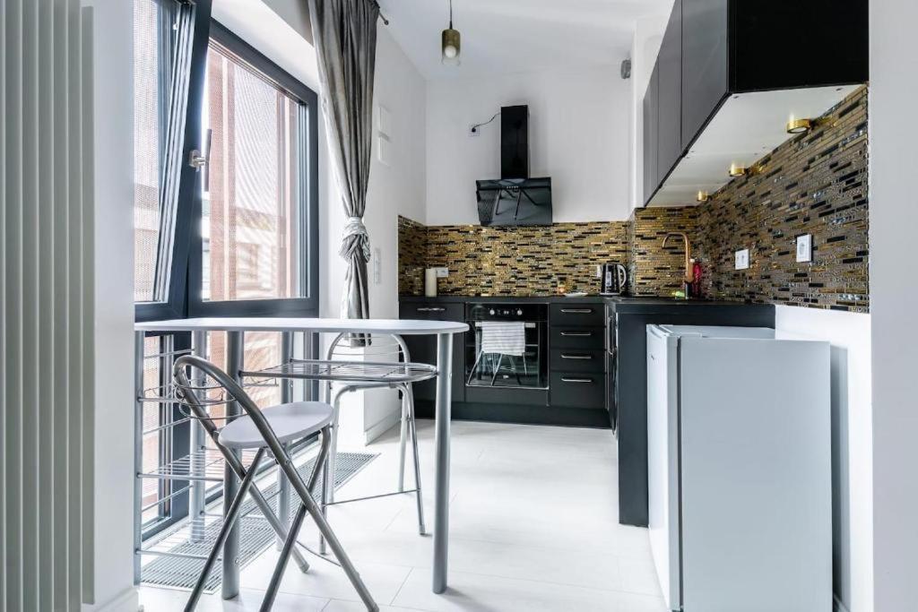 Oxygen Wronia - Browary Warszawskie - P&O Serviced Apartments Warsaw Exterior photo